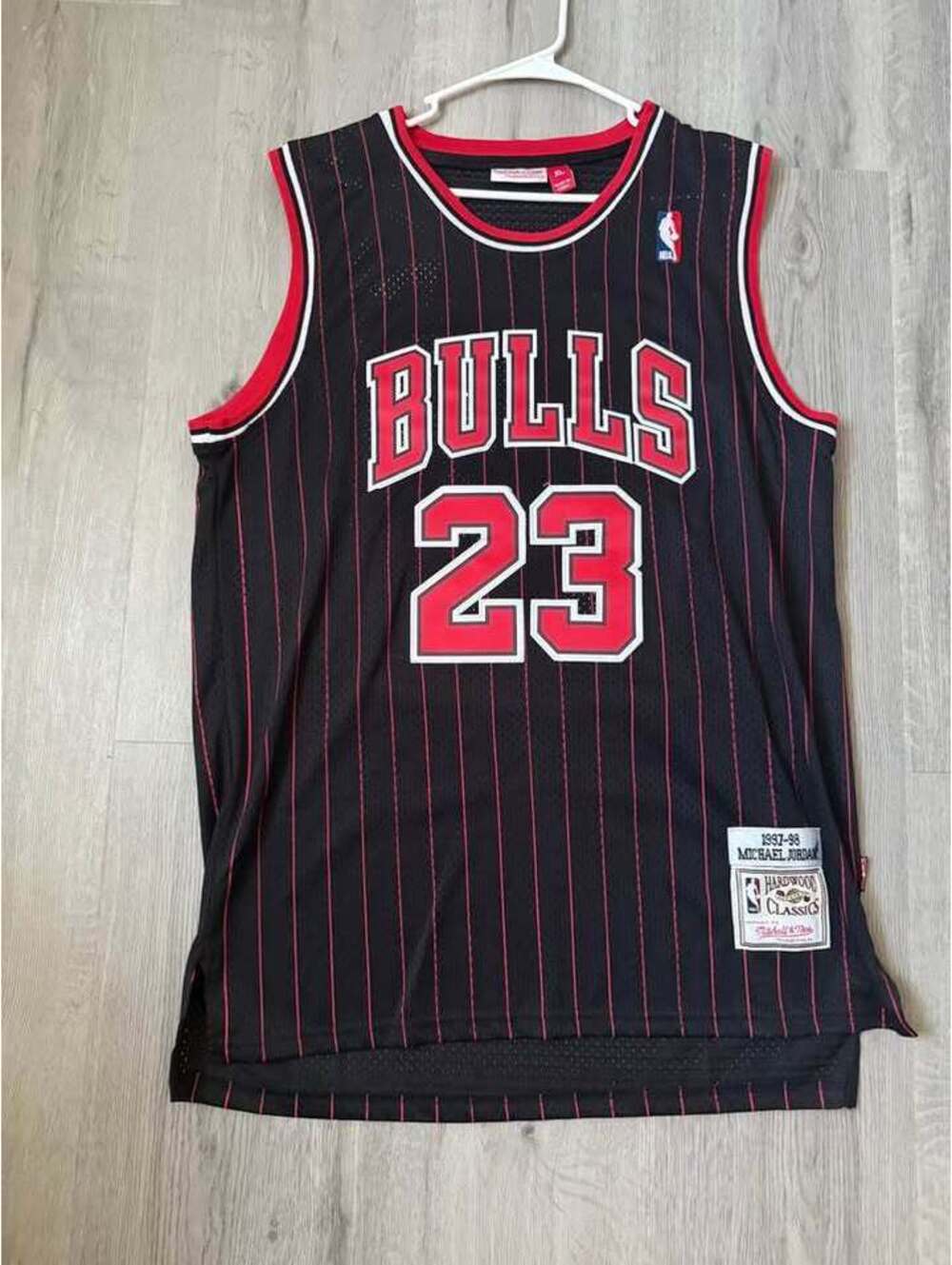 Michael Jordan Chicago Bulls Basketball Jersey Adult Large